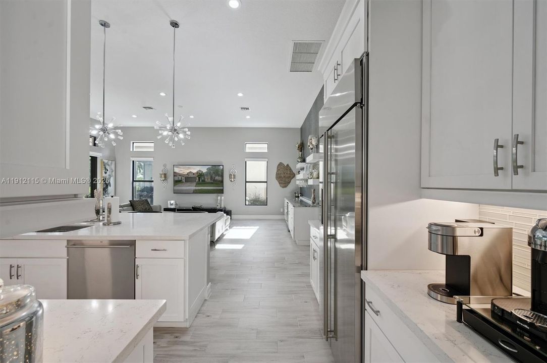 For Sale: $849,000 (3 beds, 2 baths, 2560 Square Feet)