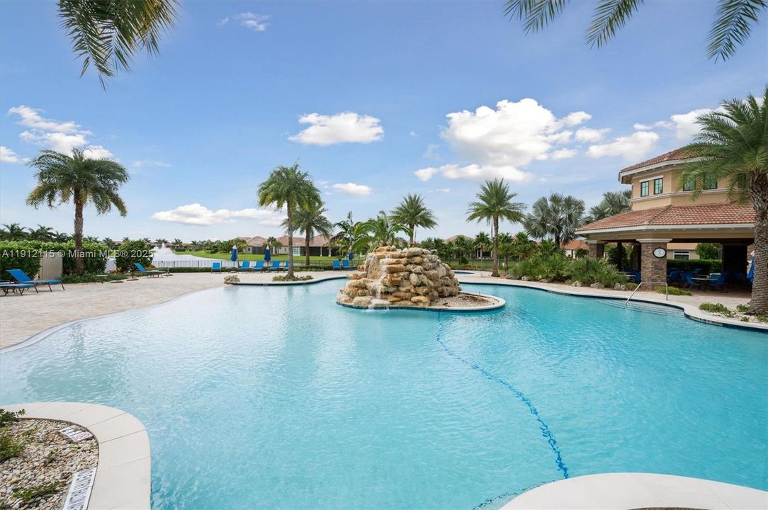 For Sale: $849,000 (3 beds, 2 baths, 2560 Square Feet)