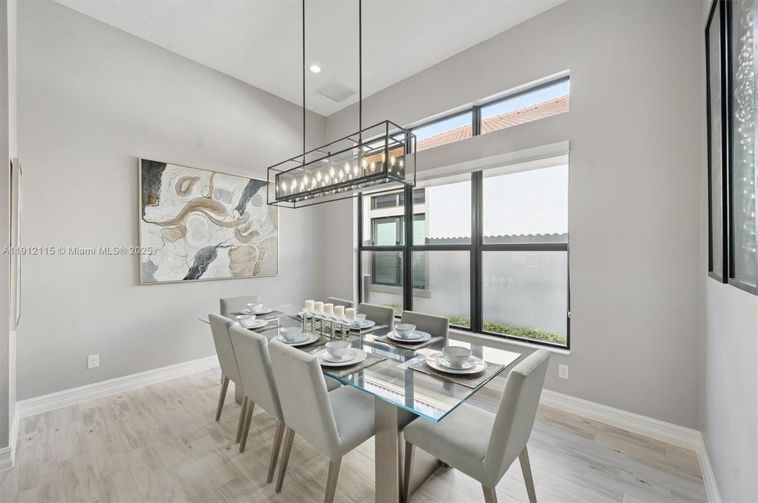 For Sale: $849,000 (3 beds, 2 baths, 2560 Square Feet)