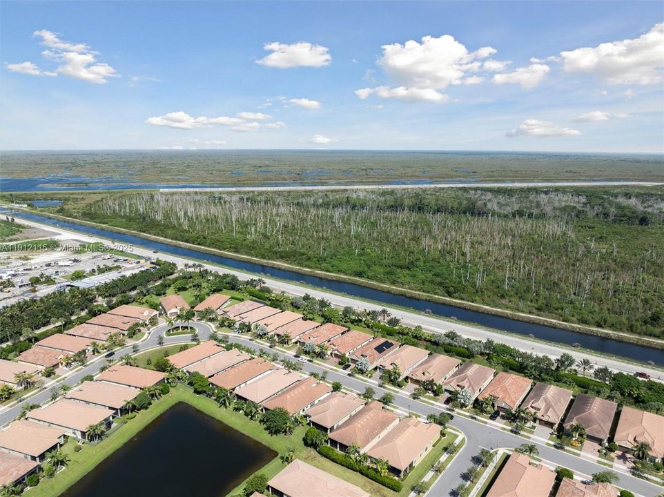 For Sale: $849,000 (3 beds, 2 baths, 2560 Square Feet)