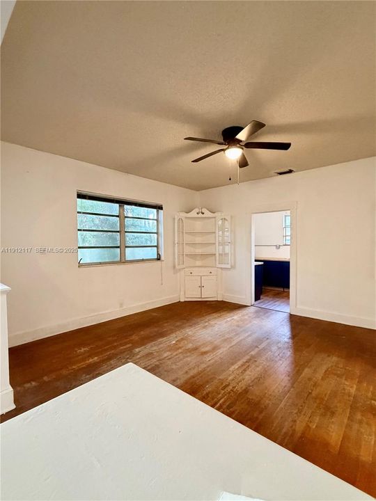 For Sale: $1,255,000 (4 beds, 3 baths, 2167 Square Feet)