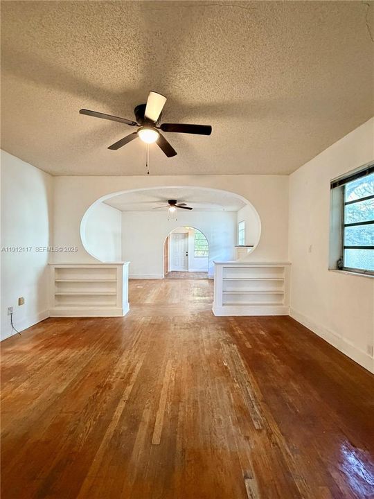 For Sale: $1,255,000 (4 beds, 3 baths, 2167 Square Feet)