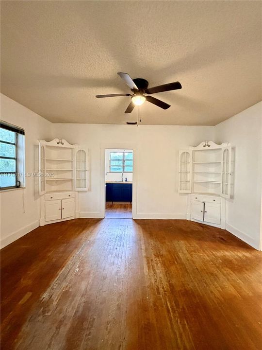 For Sale: $1,255,000 (4 beds, 3 baths, 2167 Square Feet)