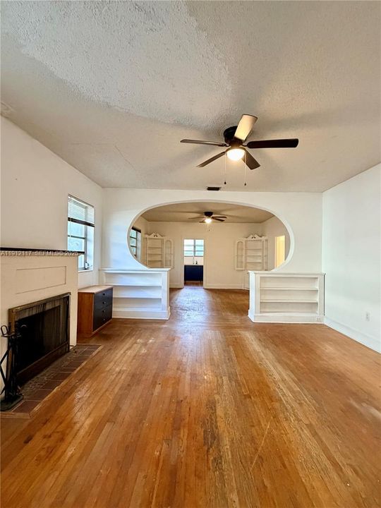 For Sale: $1,255,000 (4 beds, 3 baths, 2167 Square Feet)