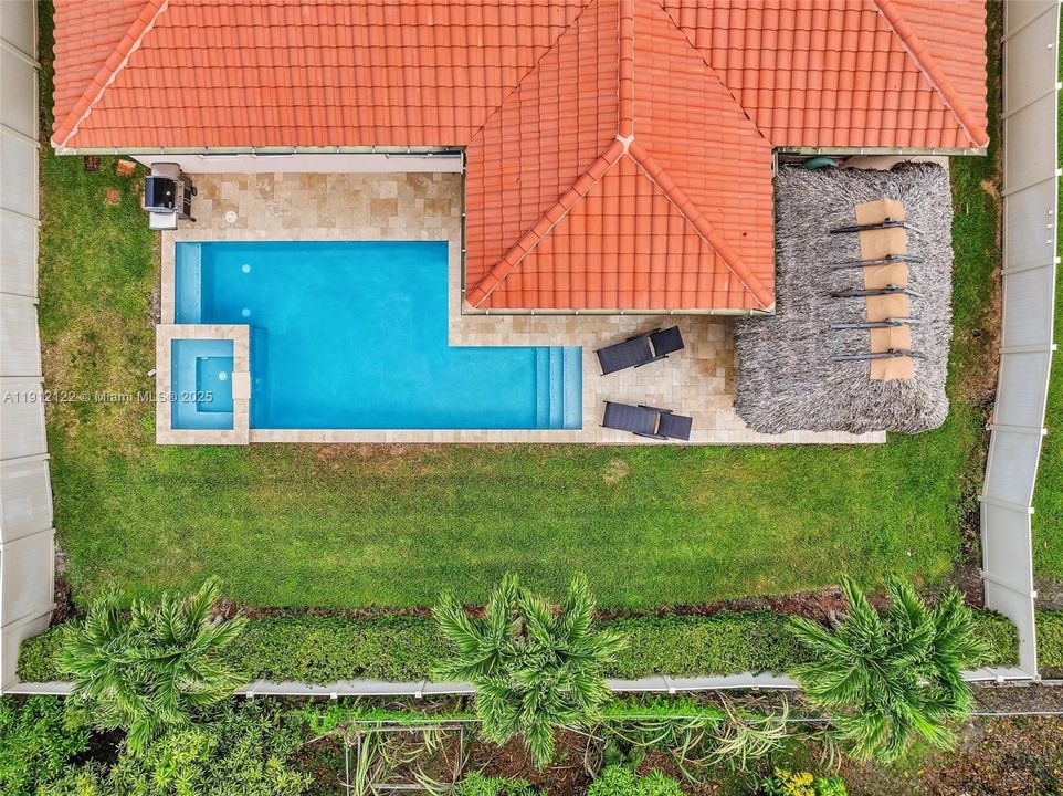 待售: $975,000 (3 贝兹, 2 浴室, 2307 平方英尺)