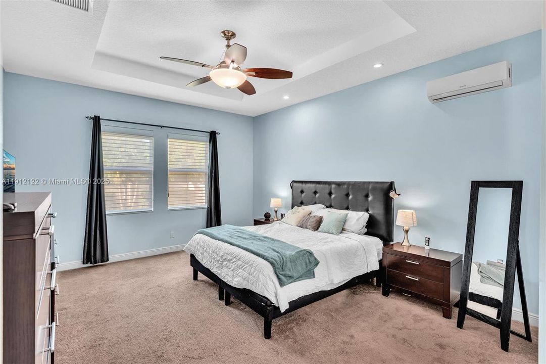 待售: $975,000 (3 贝兹, 2 浴室, 2307 平方英尺)