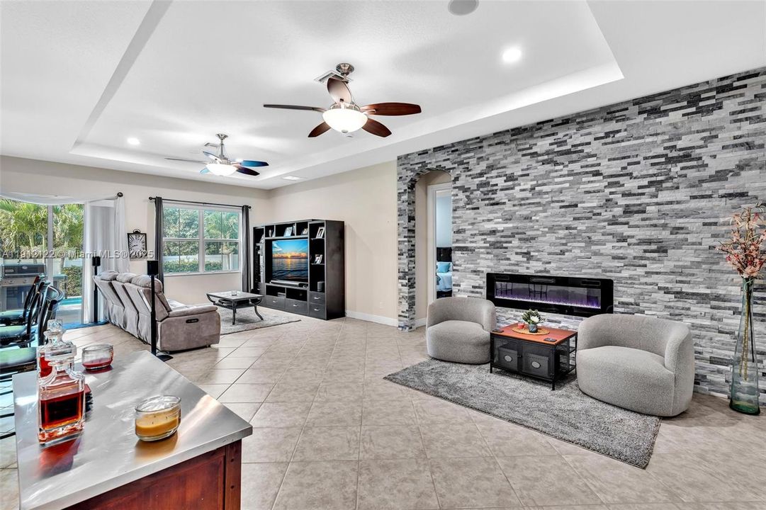 待售: $975,000 (3 贝兹, 2 浴室, 2307 平方英尺)