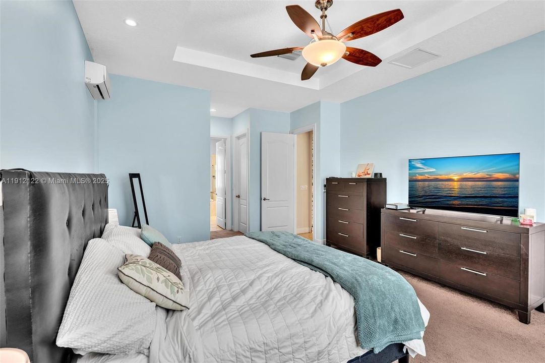 待售: $975,000 (3 贝兹, 2 浴室, 2307 平方英尺)