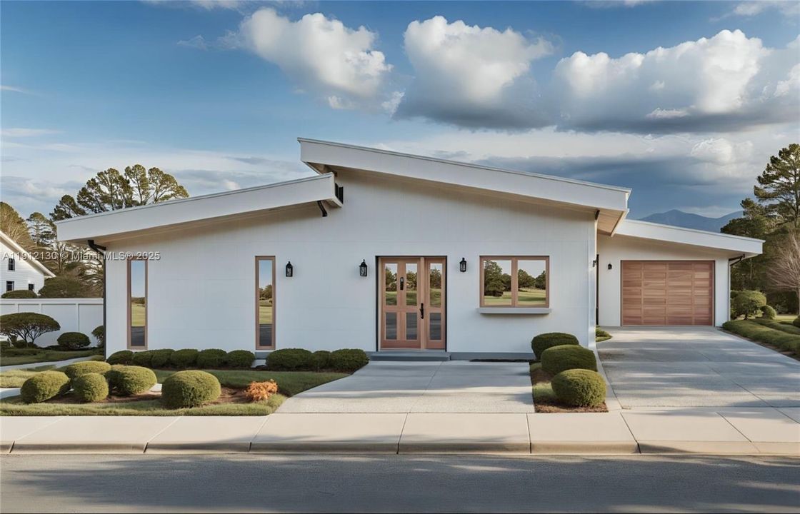 待售: $200,000 (0.18 acres)