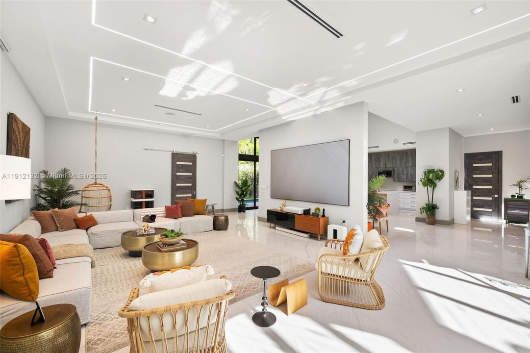 For Sale: $4,995,000 (5 beds, 4 baths, 5259 Square Feet)