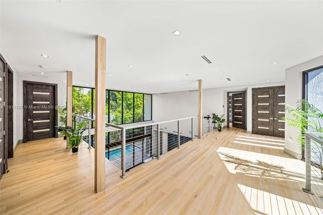 For Sale: $4,995,000 (5 beds, 4 baths, 5259 Square Feet)