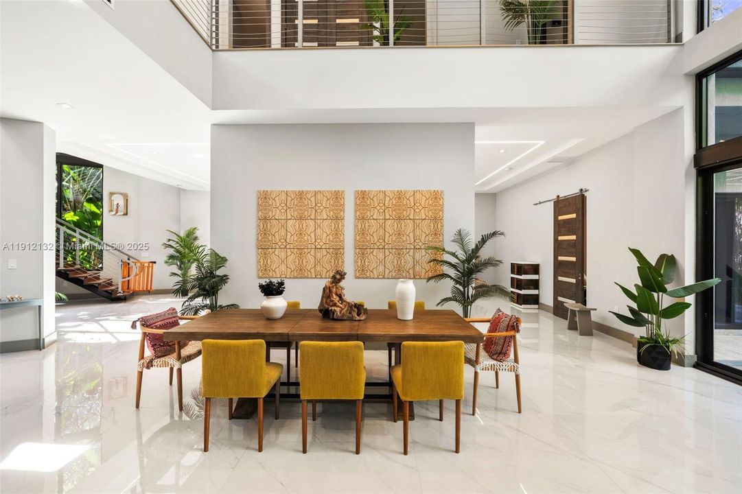 For Sale: $4,995,000 (5 beds, 4 baths, 5259 Square Feet)