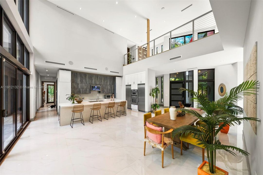 For Sale: $4,995,000 (5 beds, 4 baths, 5259 Square Feet)