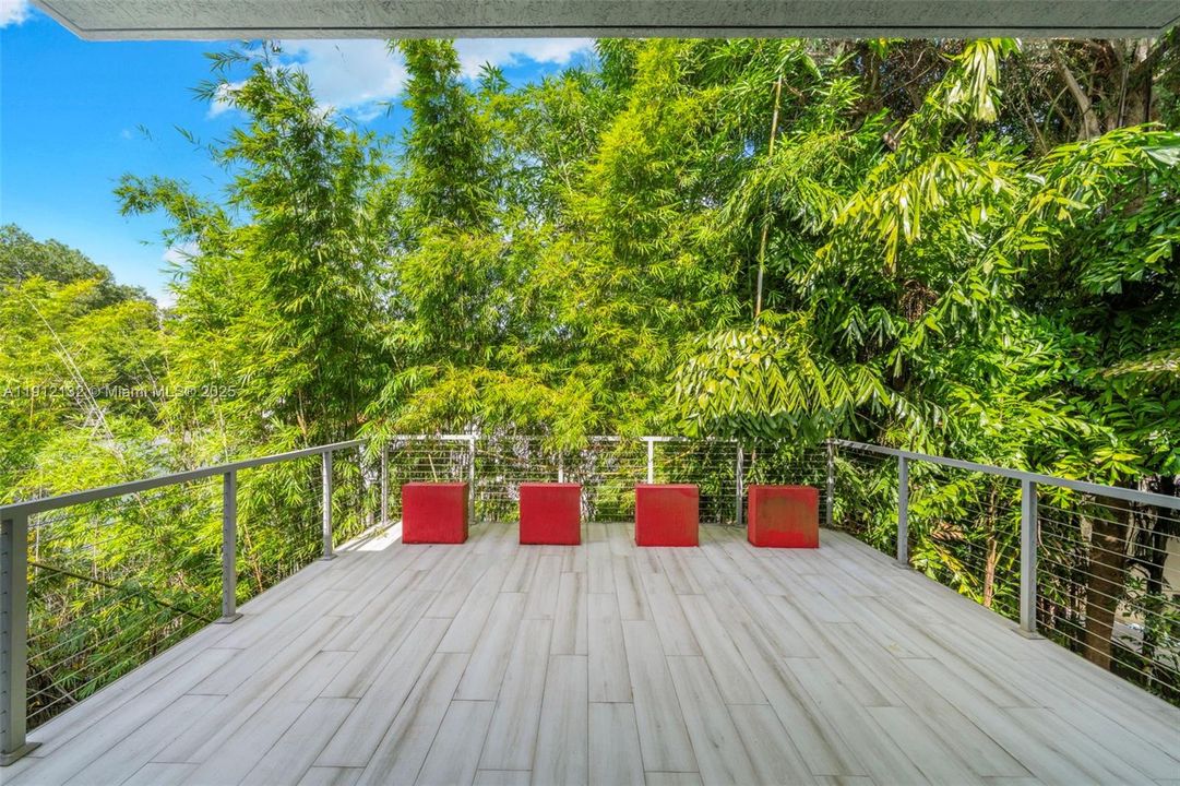 For Sale: $4,995,000 (5 beds, 4 baths, 5259 Square Feet)