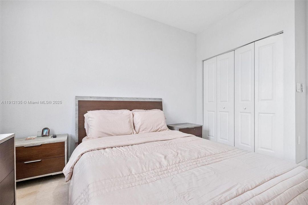 На продажу: $769,000 (3 спален, 2 ванн, 1624 Квадратных фут)