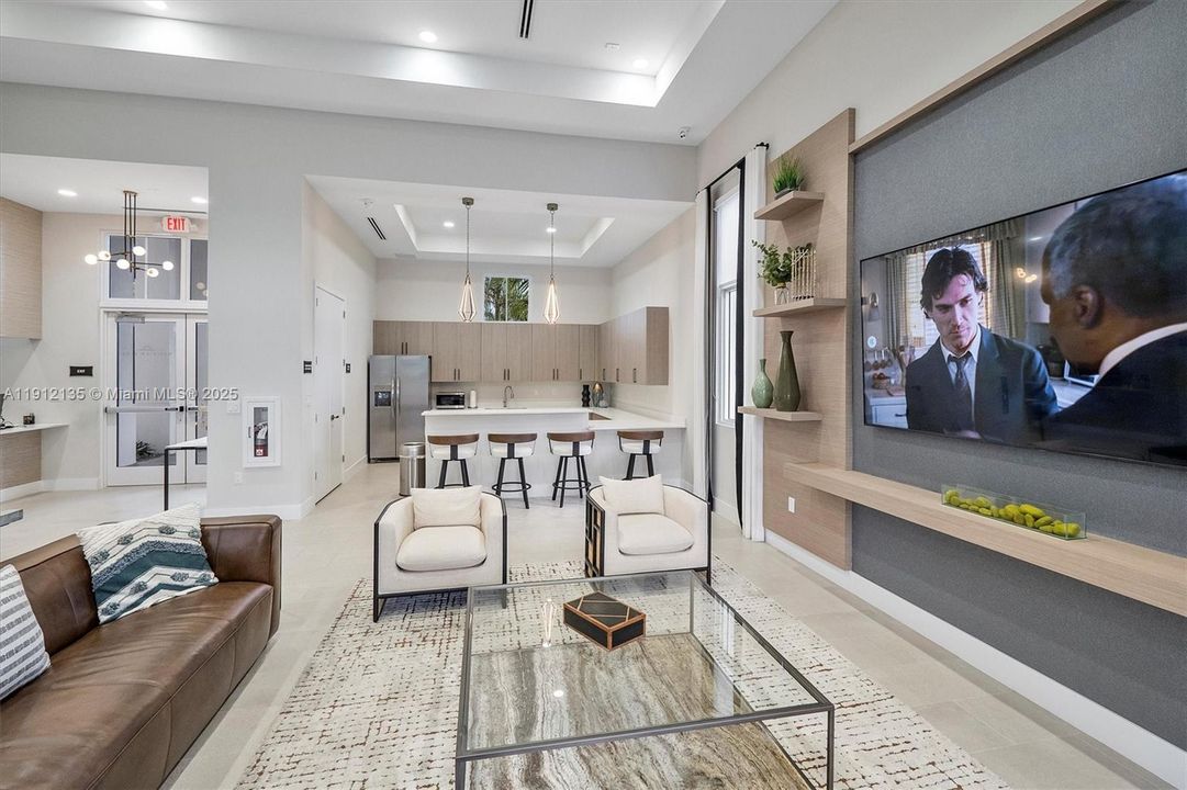 На продажу: $769,000 (3 спален, 2 ванн, 1624 Квадратных фут)