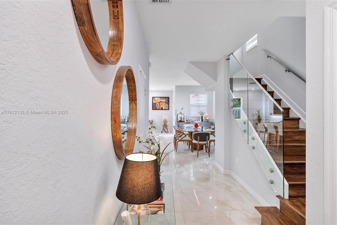 На продажу: $769,000 (3 спален, 2 ванн, 1624 Квадратных фут)