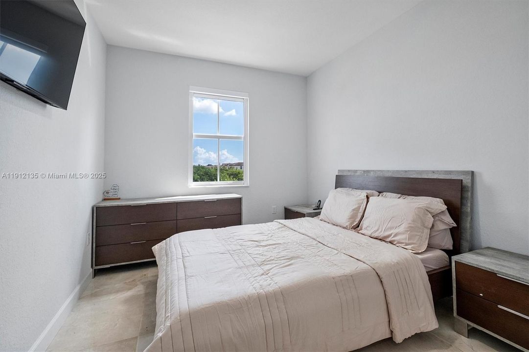 На продажу: $769,000 (3 спален, 2 ванн, 1624 Квадратных фут)