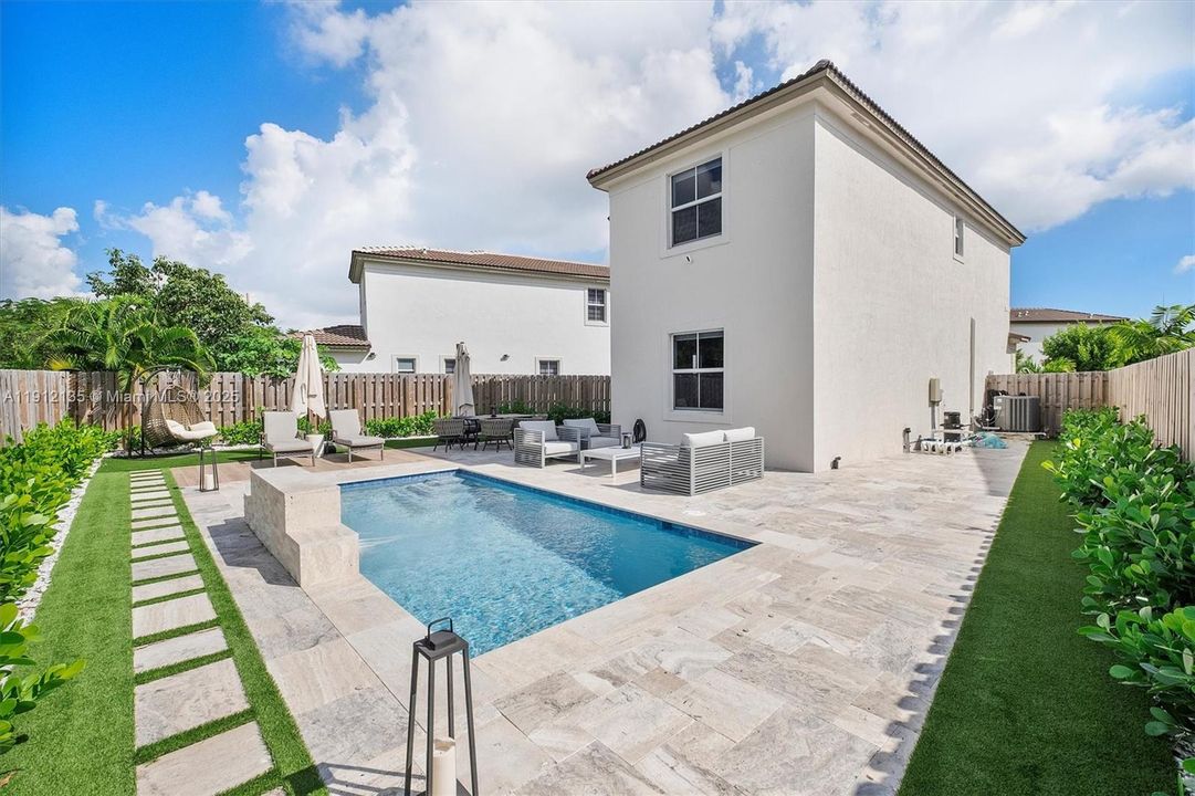 На продажу: $769,000 (3 спален, 2 ванн, 1624 Квадратных фут)