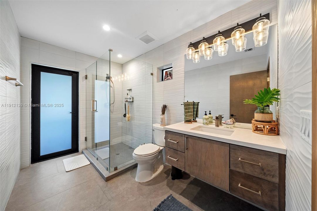 En Renta: $14,900 (4 camas, 2 baños, 2605 Pies cuadrados)