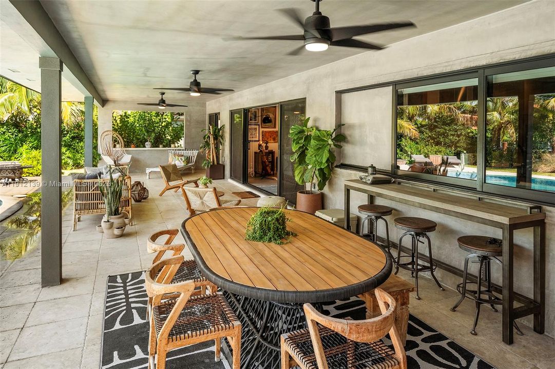 En Renta: $14,900 (4 camas, 2 baños, 2605 Pies cuadrados)