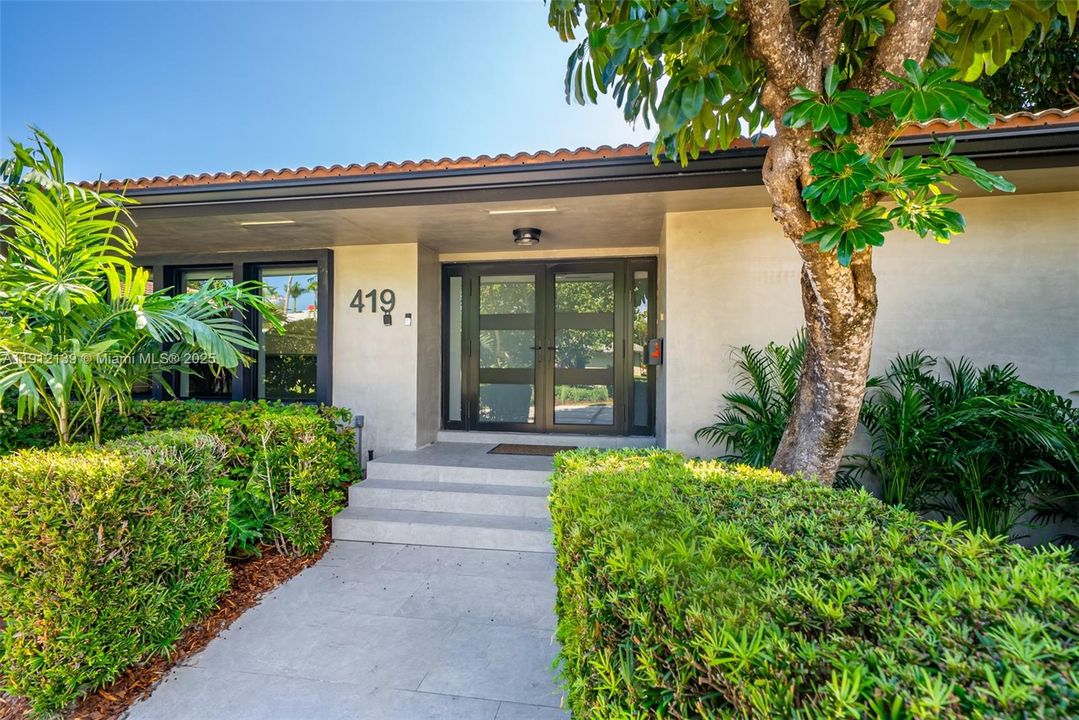 En Renta: $14,900 (4 camas, 2 baños, 2605 Pies cuadrados)