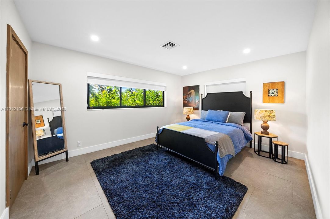 En Renta: $14,900 (4 camas, 2 baños, 2605 Pies cuadrados)