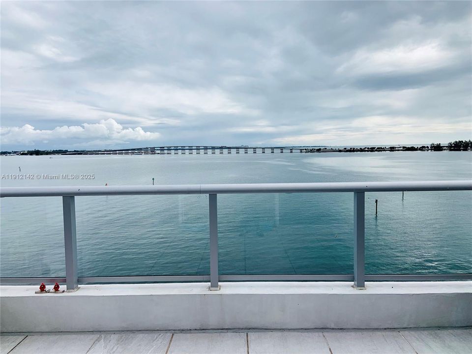 For Sale: $1,125,000 (3 beds, 2 baths, 1869 Square Feet)