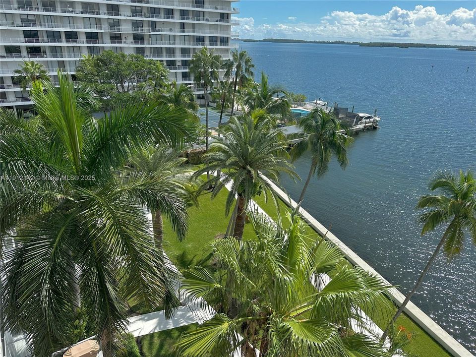 For Sale: $1,125,000 (3 beds, 2 baths, 1869 Square Feet)