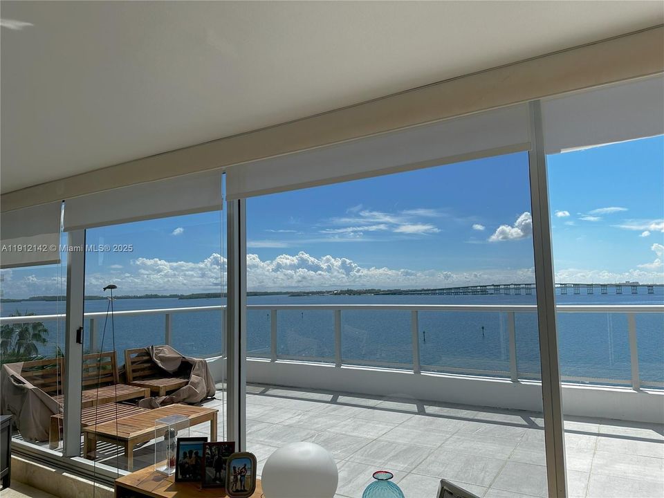 For Sale: $1,125,000 (3 beds, 2 baths, 1869 Square Feet)