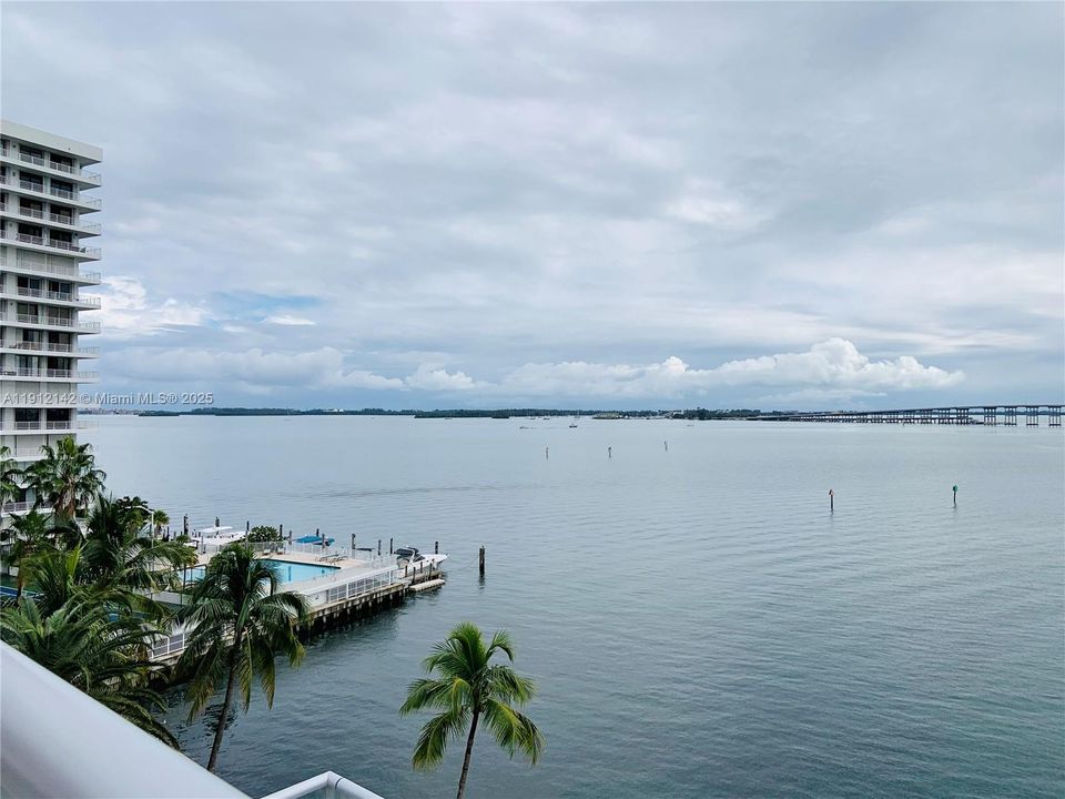 For Sale: $1,125,000 (3 beds, 2 baths, 1869 Square Feet)