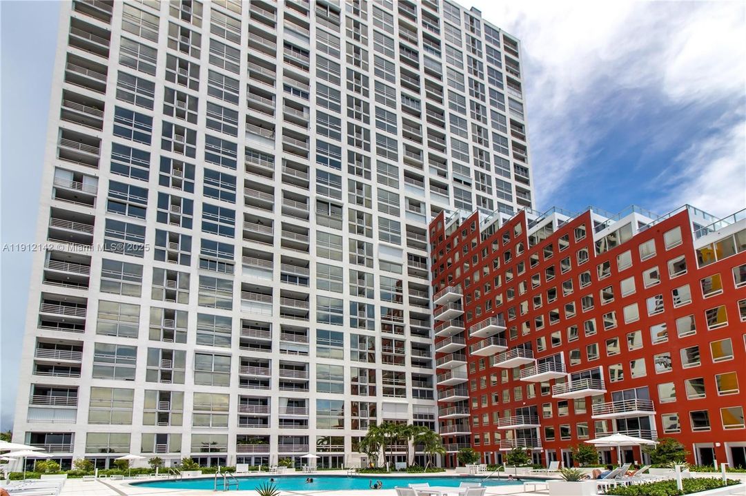 For Sale: $1,125,000 (3 beds, 2 baths, 1869 Square Feet)