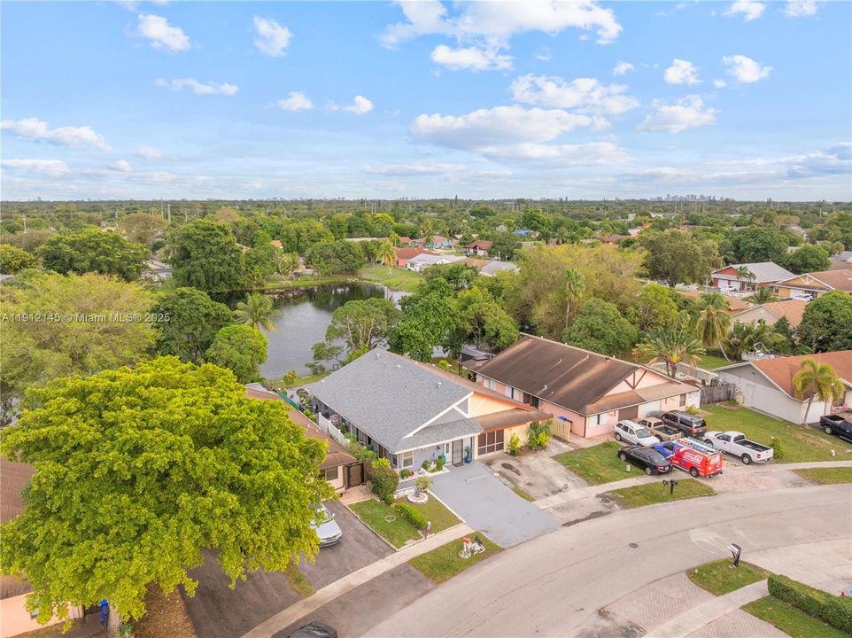 待售: $365,000 (3 贝兹, 2 浴室, 1150 平方英尺)