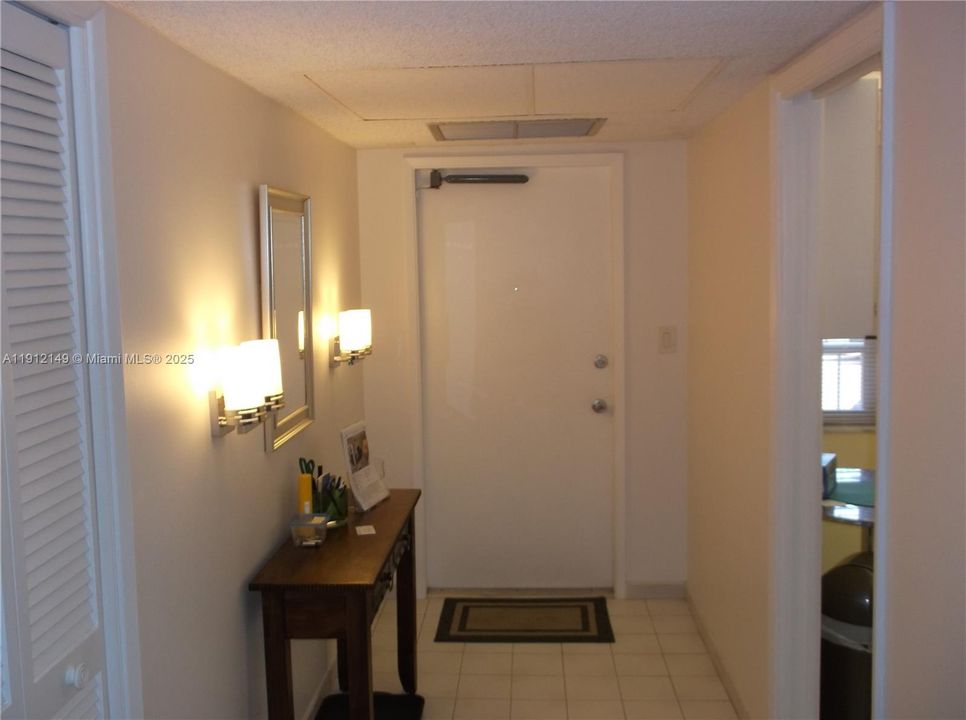 En Venta: $189,000 (2 camas, 2 baños, 1064 Pies cuadrados)