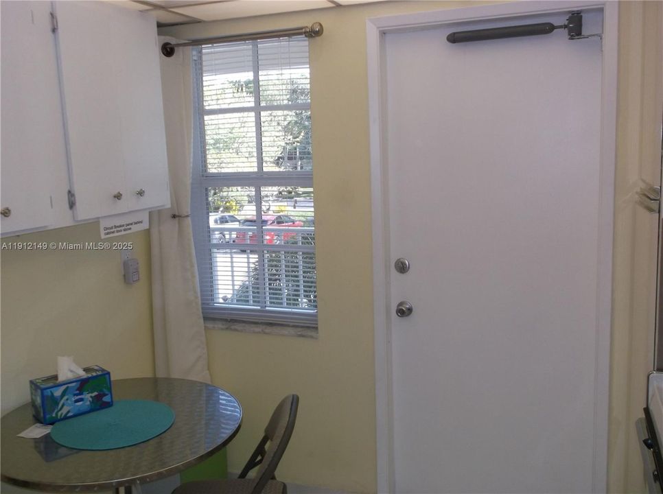 En Venta: $189,000 (2 camas, 2 baños, 1064 Pies cuadrados)