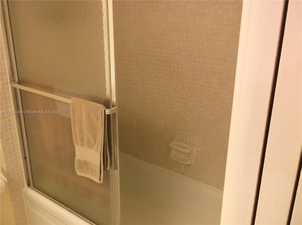 En Venta: $189,000 (2 camas, 2 baños, 1064 Pies cuadrados)