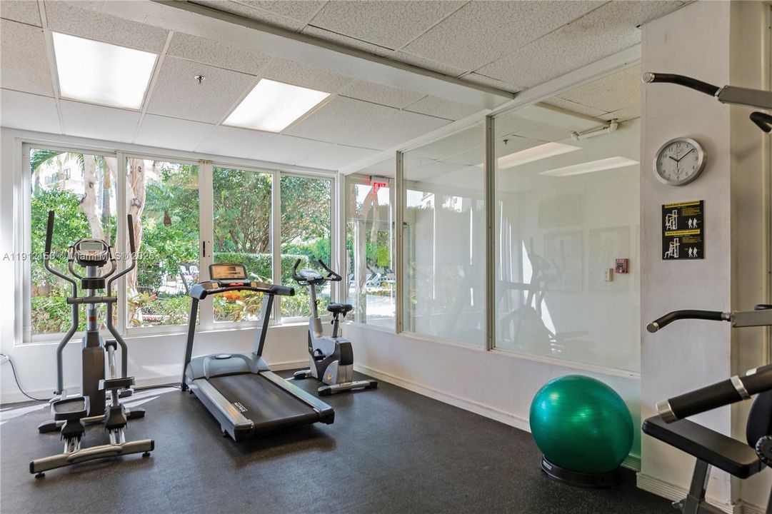 待售: $179,000 (0 贝兹, 1 浴室, 270 平方英尺)