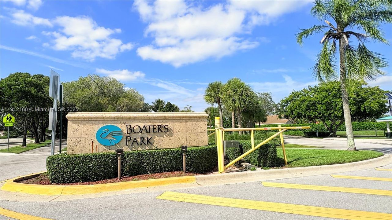 待售: $945,000 (5 贝兹, 2 浴室, 0 平方英尺)