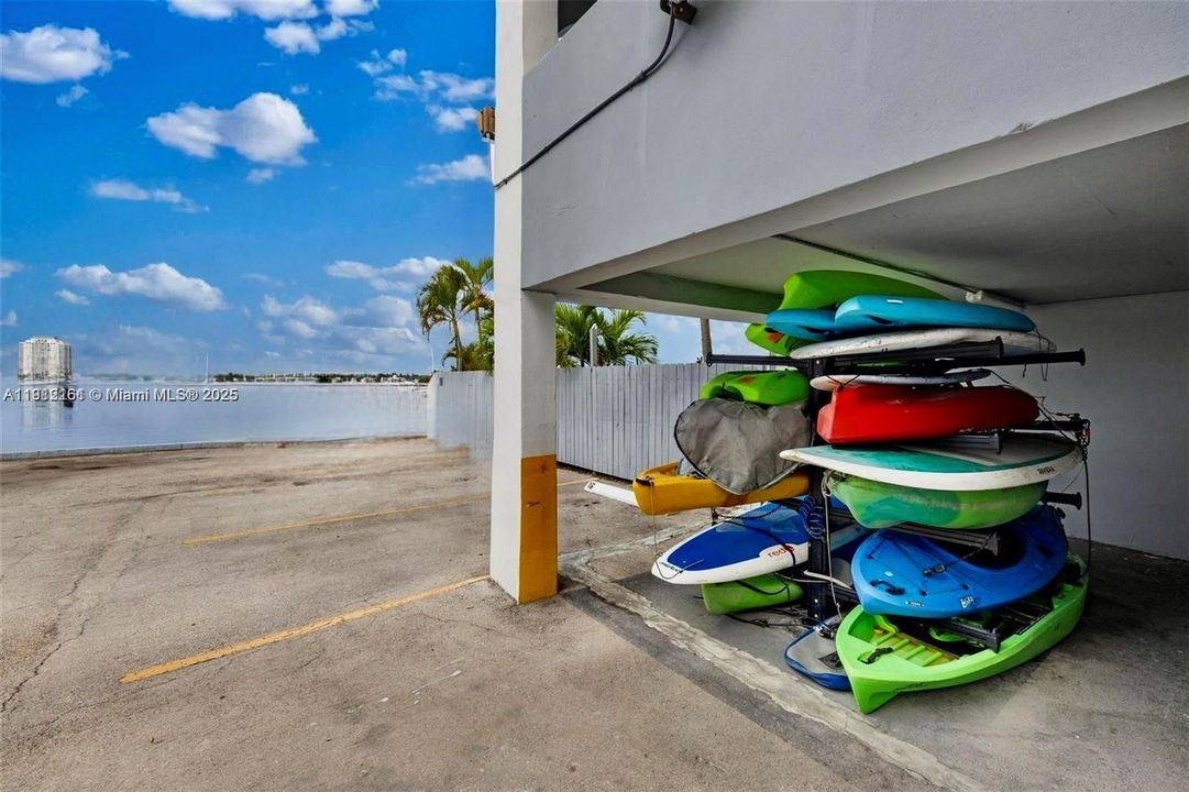 Activo con contrato: $270,000 (1 camas, 1 baños, 760 Pies cuadrados)