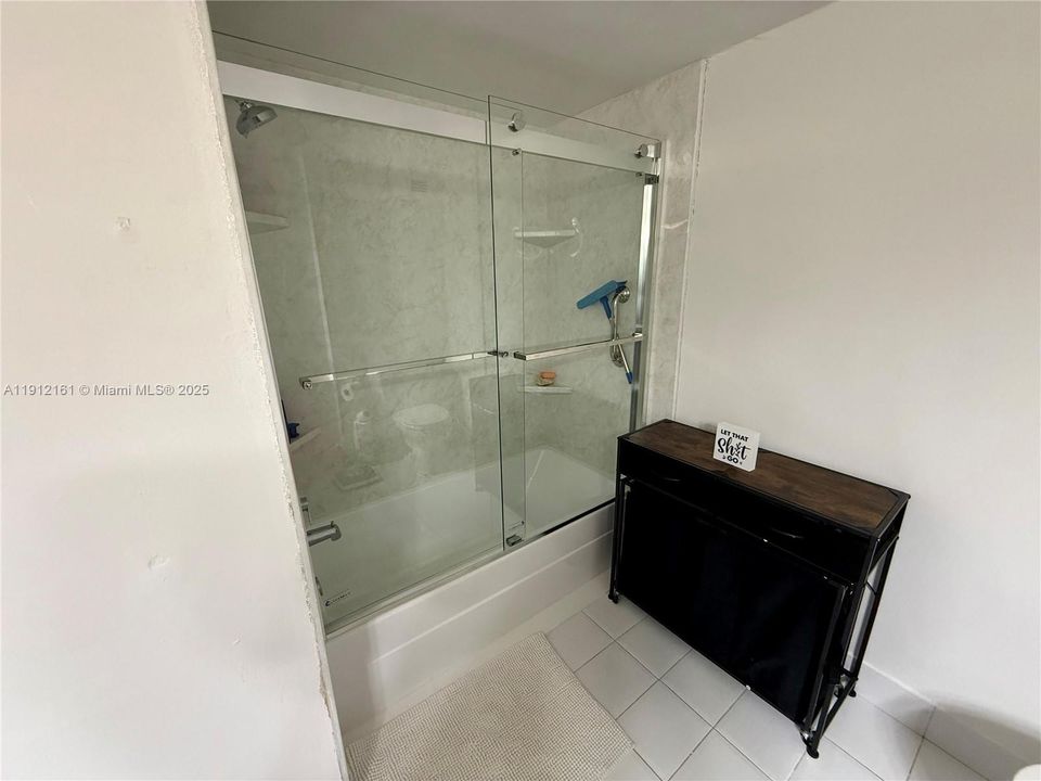 Activo con contrato: $270,000 (1 camas, 1 baños, 760 Pies cuadrados)