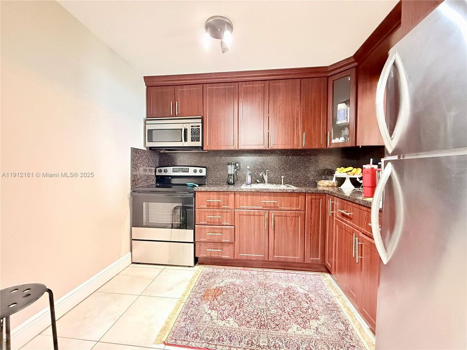 Activo con contrato: $270,000 (1 camas, 1 baños, 760 Pies cuadrados)