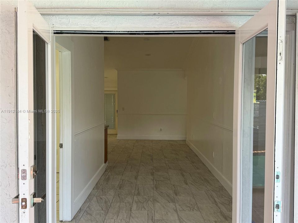 For Rent: $3,200 (3 beds, 2 baths, 1598 Square Feet)