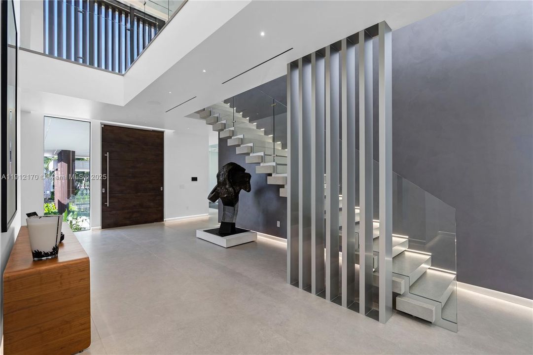 For Sale: $12,500,000 (8 beds, 9 baths, 7840 Square Feet)