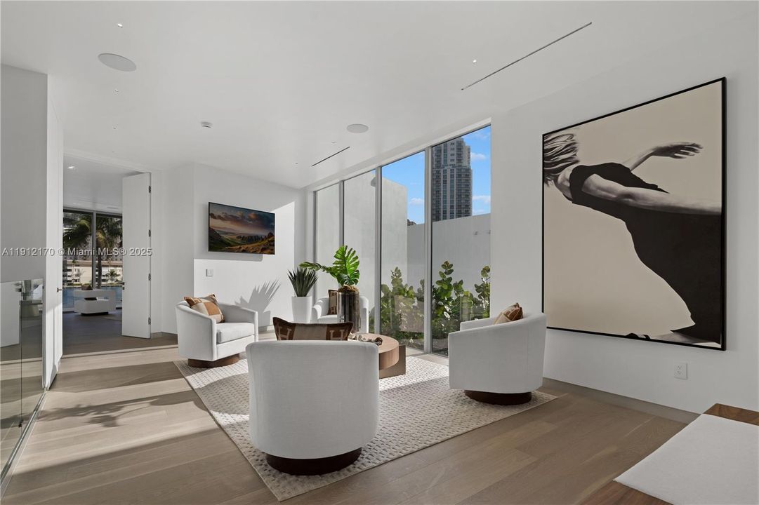 For Sale: $12,500,000 (8 beds, 9 baths, 7840 Square Feet)