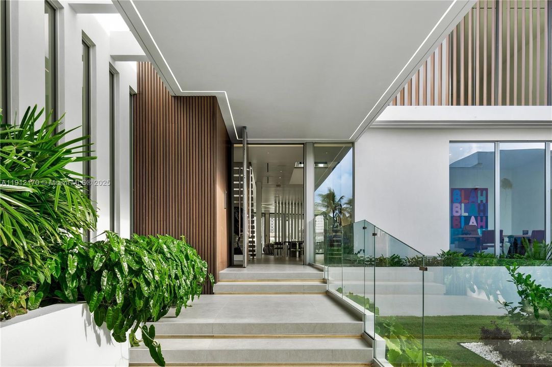 For Sale: $12,500,000 (8 beds, 9 baths, 7840 Square Feet)