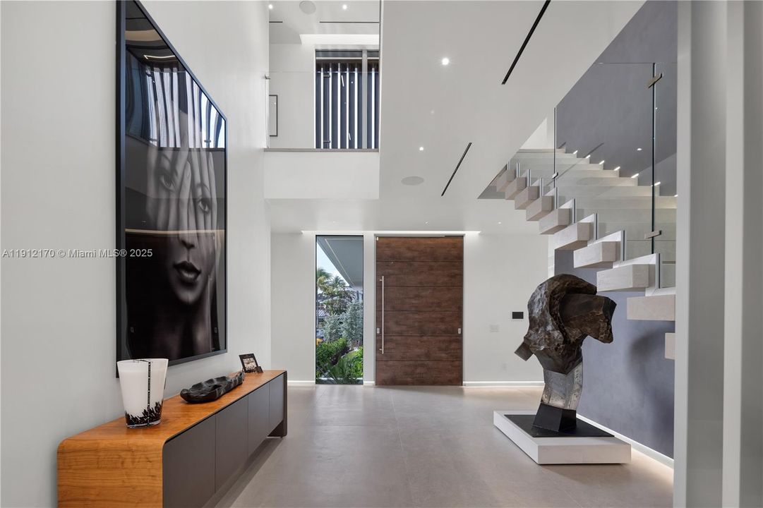 For Sale: $12,500,000 (8 beds, 9 baths, 7840 Square Feet)