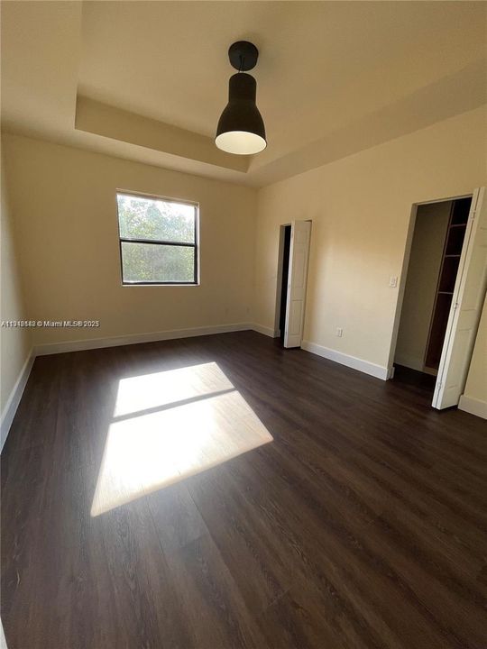 For Rent: $3,300 (3 beds, 2 baths, 1592 Square Feet)