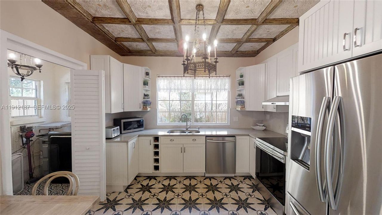 En Renta: $10,500 (6 camas, 5 baños, 3724 Pies cuadrados)