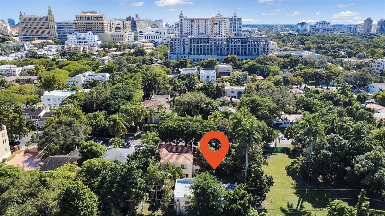 En Renta: $10,500 (6 camas, 5 baños, 3724 Pies cuadrados)