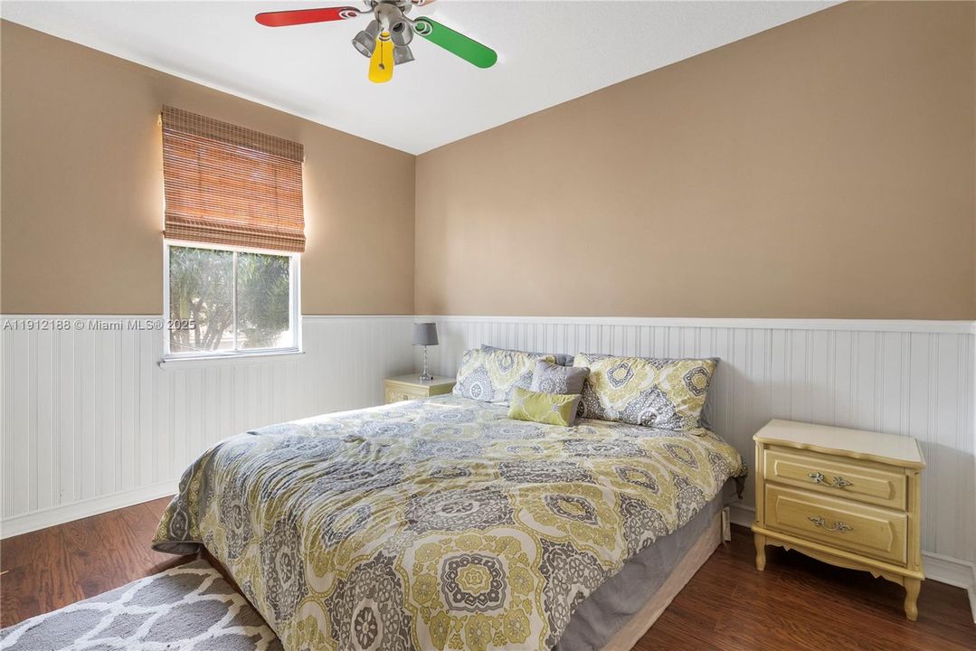 Под контрактом: $530,000 (3 спален, 2 ванн, 2174 Квадратных фут)